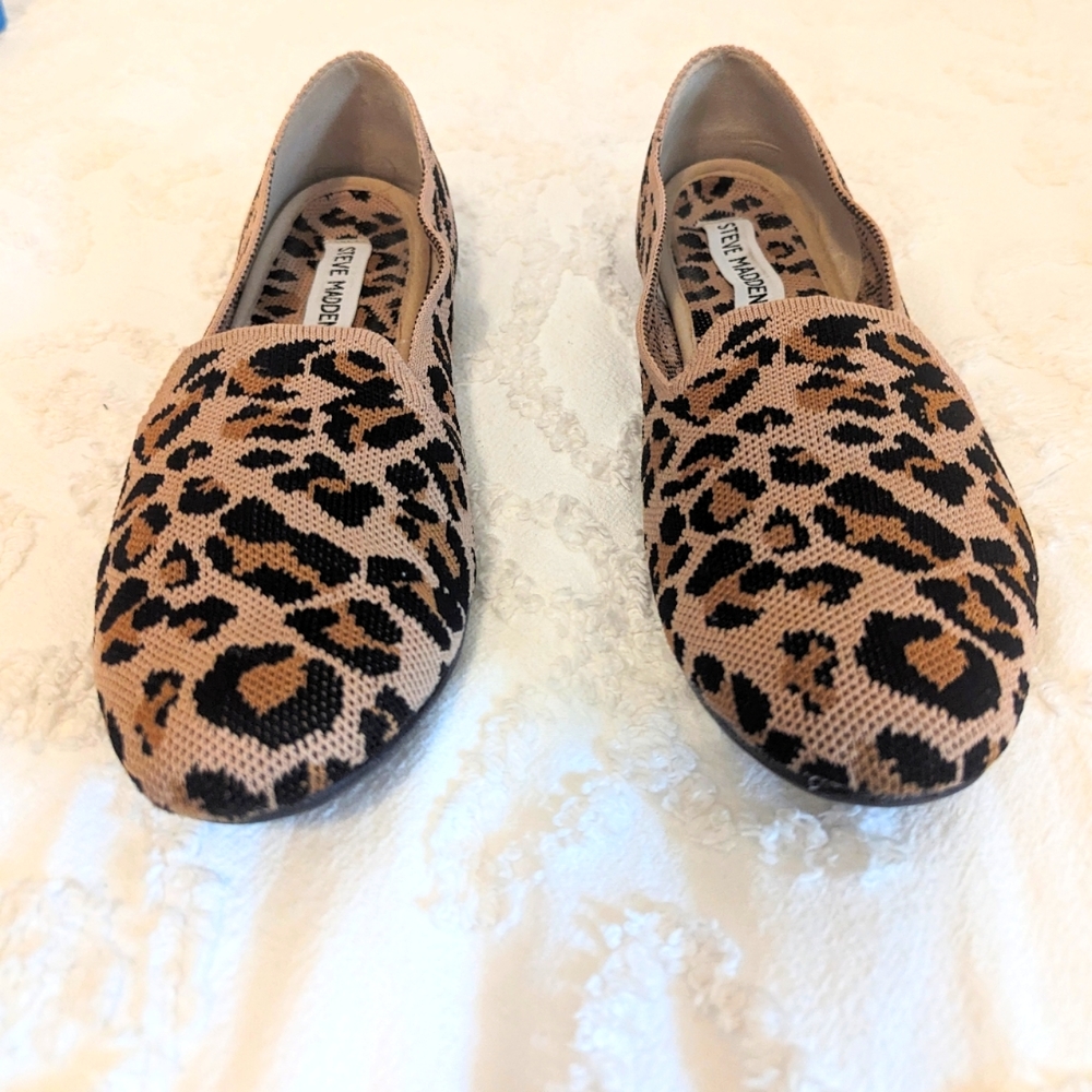 Steve Madden Leopard Print Loafers Size 8